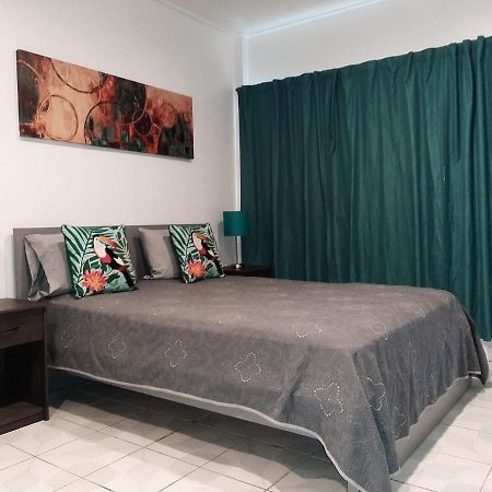 Hallandale Studio With Pool Apartman Hallandale Beach Kültér fotó